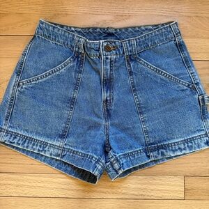 Levi’s Vintage 90’s Carpenter Style Denim Shorts Juniors Size 9 (Waist 30”)